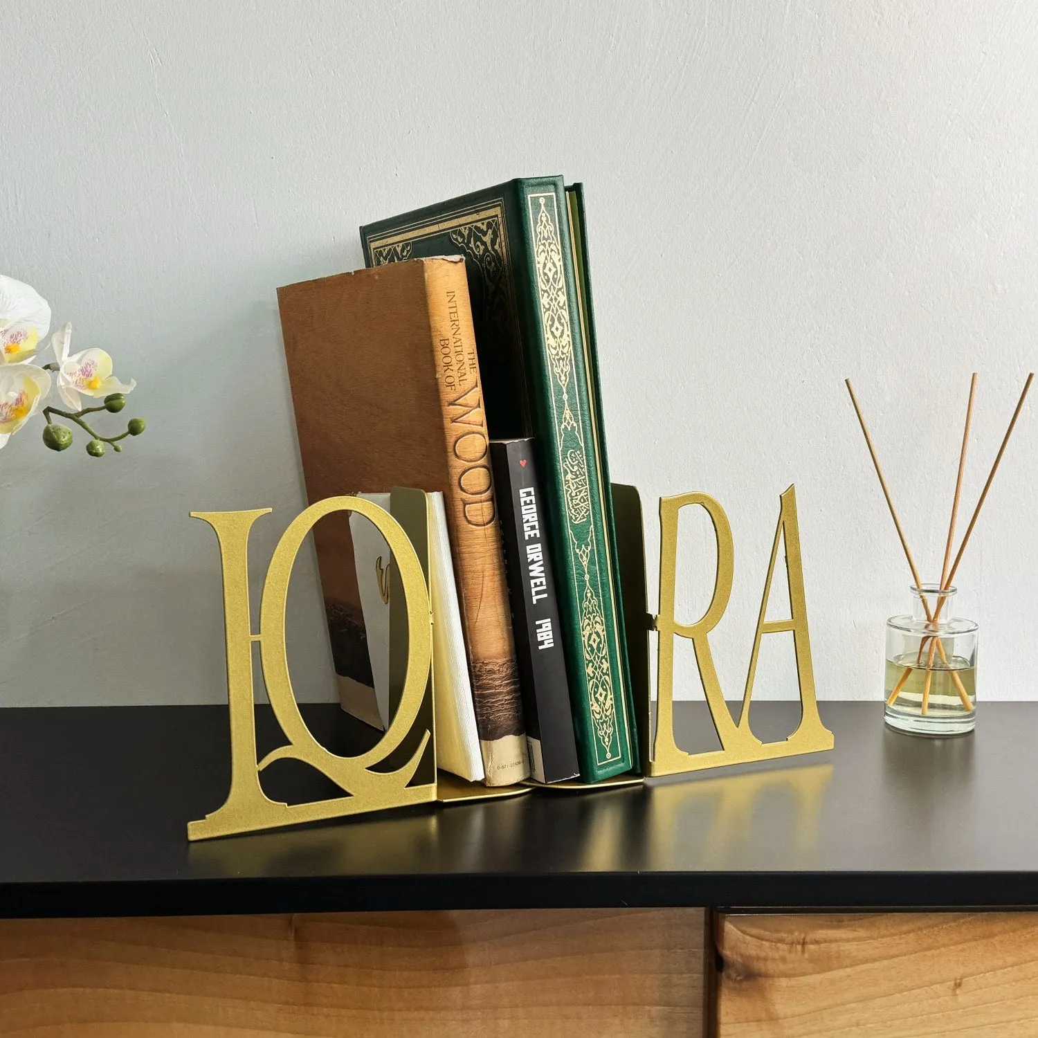 Ikra Bookend Latin Calligraphy Islamic Home Decor